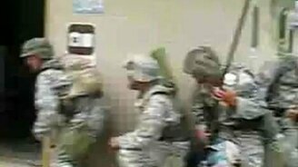 Военная операция по мытью полов - смотреть видео (1:07)