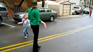 Девушка перетанцевала - смотреть видео (0:24)