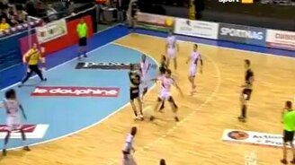 Лучший гол в гандболе - смотреть видео (0:35)