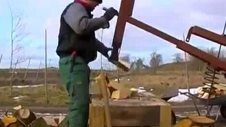 Отличная замена топору - смотреть видео (1:01)