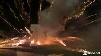 Суровый фейерверк получился - смотреть видео (0:20)