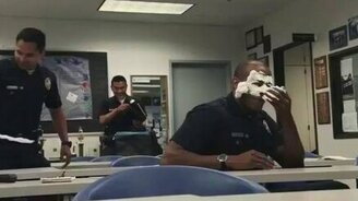 Полицейский прикол - смотреть видео (0:18)