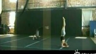 Изумительные напольные танцы - смотреть видео (3:00)