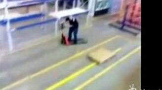 Талант пропадает на складе - смотреть видео (0:07)