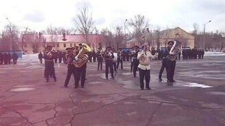 Весёлый армейский оркестр - смотреть видео (2:30)