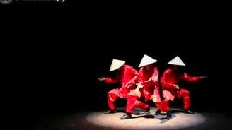 Прикольный азиатский танец - смотреть видео (1:52)