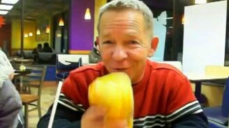 Позитив от жизнерадостного человека - смотреть видео (0:25)