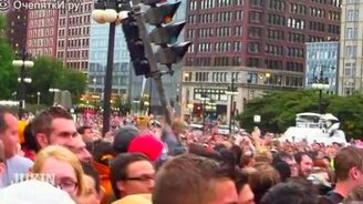 Лучшие приколы на концертах и фестивалях - смотреть видео (1:42)