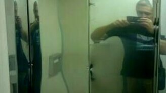 Туалет или лифт? - смотреть видео (0:26)