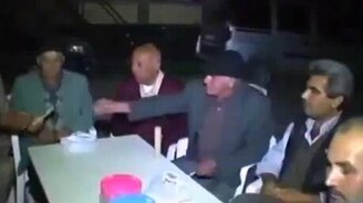 Дедушки и фейерверки - смотреть видео (0:30)