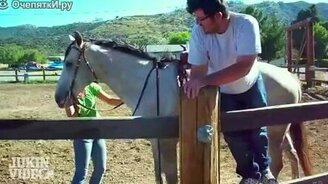 Ковбой-любитель - смотреть видео (0:46)