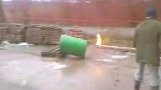 Хотели запуустить бочку в космос - смотреть видео (0:42)