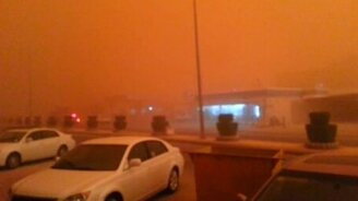 Надвигается песчаная буря - смотреть видео (2:10)