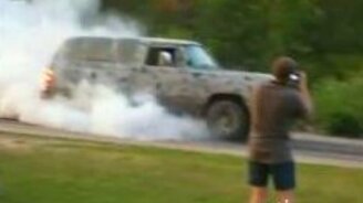 Сжёг полностью колесо об асфальт - смотреть видео (3:47)