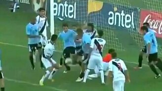 Суетливый футбол - смотреть видео (0:38)