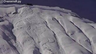 Горнолыжник против лавины - смотреть видео (1:53)