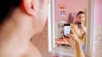 Пародия на молодых смартфонщиков - смотреть видео (2:14)