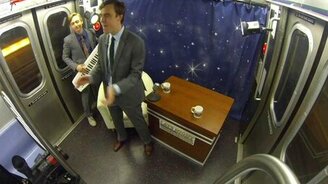 Устроили ток-шоу в метро - смотреть видео (3:29)