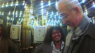 Шутки в лифте с голосовым управлением - смотреть видео (3:49)