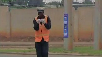 Африканский коп - смотреть видео (1:37)