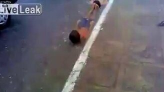 Детские водные горки по-бразильски - смотреть видео (0:37)