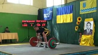 Штангист психанул - смотреть видео (0:54)