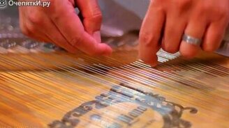 Необычная игра на пианино - смотреть видео (3:00)