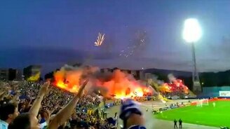 Больные фанаты и салют - смотреть видео (1:15)