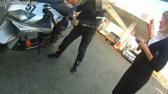 Мальчик увидел мотоцикл... - смотреть видео (1:38)