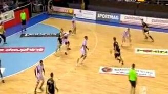 Красивый гол - смотреть видео (0:37)