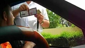 Позовите полицейского! - смотреть видео (0:47)