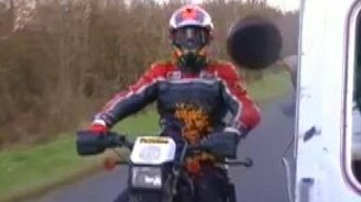 Безумный фаст-фуд на ходу - смотреть видео (2:15)