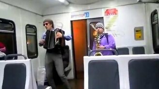 Таланты в электричке - смотреть видео (4:24)