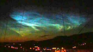 Странное сияние в небе - смотреть видео (1:22)