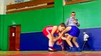 Детская борьба - смотреть видео (0:23)