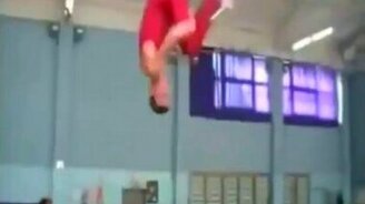 Большая подборка курьёзов и казусов - смотреть видео (9:04)