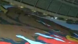 Гимн России поют 80 000 человек - смотреть видео (1:34)