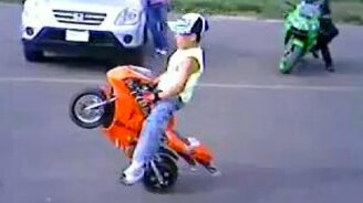 Начинающий трюкач - смотреть видео (0:27)