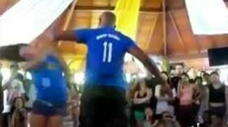 Красивый романтичный танец - смотреть видео (3:12)