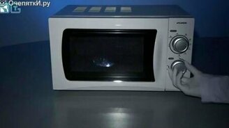 Фольга в микроволновке - смотреть видео (1:17)