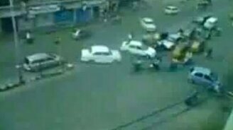 Как ездят в Индии - смотреть видео (1:28)