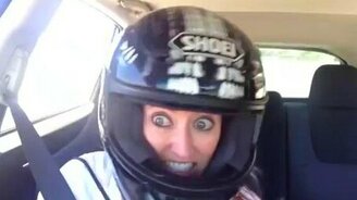 Испуганная пассажирка - смотреть видео (1:30)