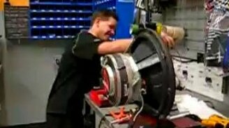 Эффектная гибель сабвуфера - смотреть видео (0:29)