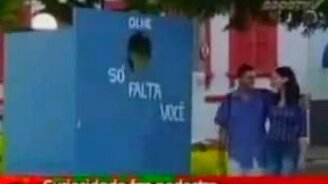 Любопытная дырка - смотреть видео (2:00)