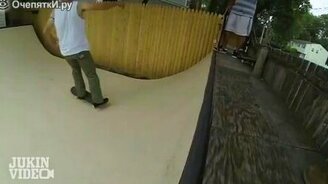 Падать - так вместе - смотреть видео (0:44)