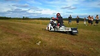 Тестирование снегохода летом - смотреть видео (0:20)