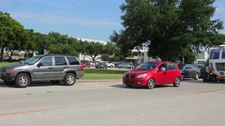 Вот так агрегат на дороге - смотреть видео (0:37)