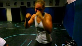 Как надо танцевать под шансон - смотреть видео (1:01)