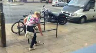 Хочешь бесплатный Айфон? - смотреть видео (3:06)