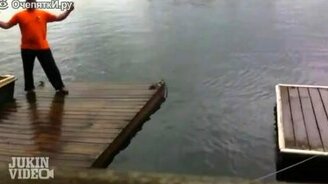 Хоть бы потренировался перед прыжком - смотреть видео (0:39)